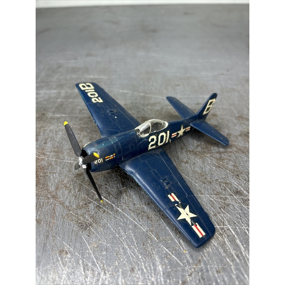 1/72 Scale Built Plastic Grumman F8F-2 Bearcat Plane Assembled Model‎